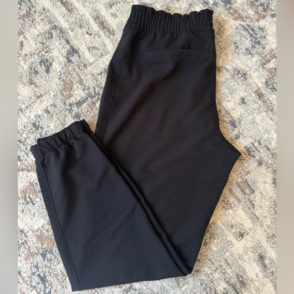 Figs Women’s Black Scrub Set - Picture 9 of 9